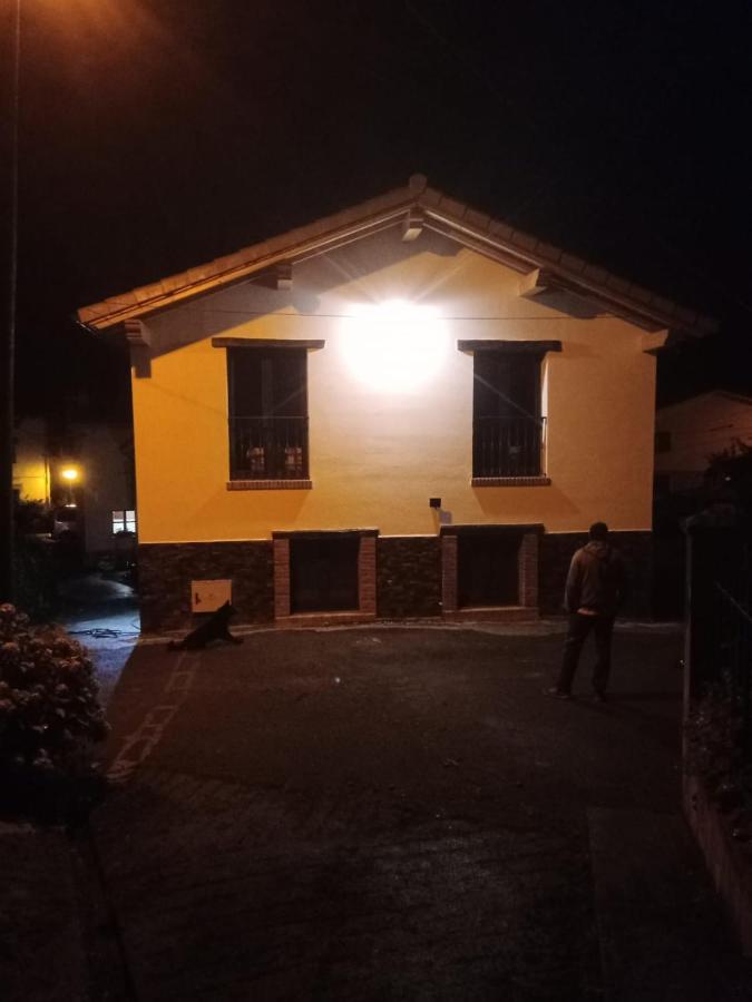 Sobrefoz Casa Rural Gueilones, Parque Natural De Ponga מראה חיצוני תמונה